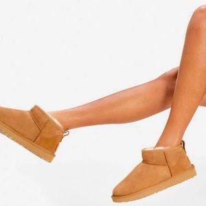 UGG Ultra Mini “chestnut”